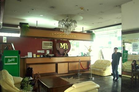 фото отеля Metro Park Hotel