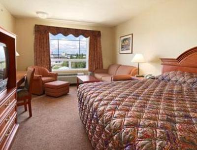 фото отеля Super 8 Fort St. John