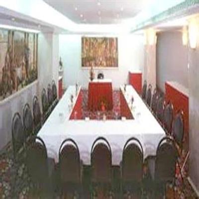 фото отеля West End Hotel Mumbai