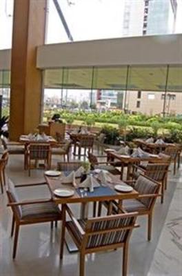 фото отеля Four Points by Sheraton Navi Mumbai, Vashi