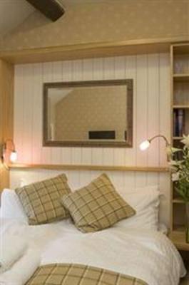 фото отеля Woodlands Hotel Bowness-on-Windermere