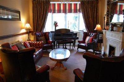 фото отеля Woodlands Hotel Bowness-on-Windermere