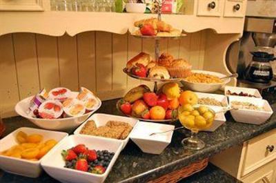 фото отеля Woodlands Hotel Bowness-on-Windermere