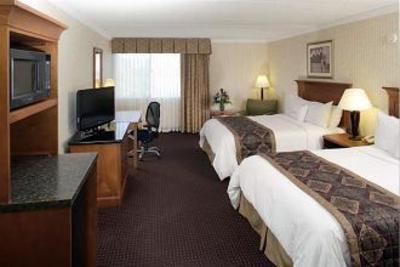 фото отеля DoubleTree Hotel Madison
