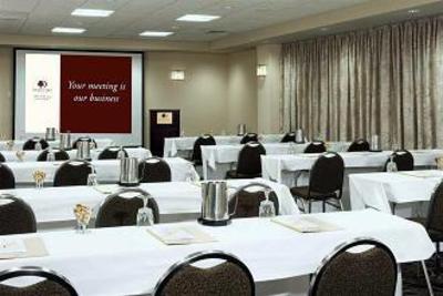 фото отеля DoubleTree Hotel Madison