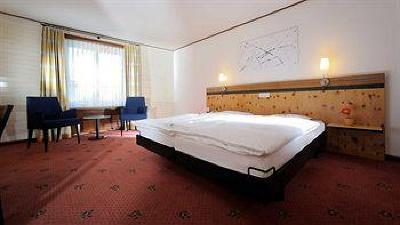 фото отеля Pontresina Sporthotel