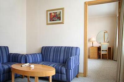 фото отеля Yanchun Garden Hotel
