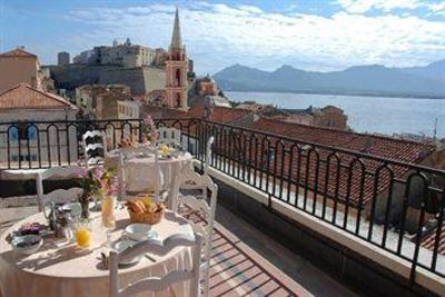 фото отеля Grand Hotel De Calvi