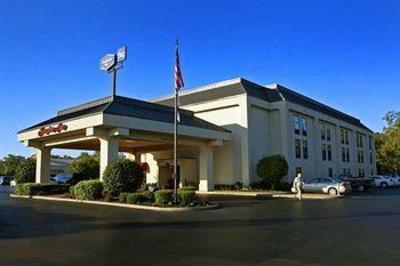 фото отеля Hampton Inn Ruston