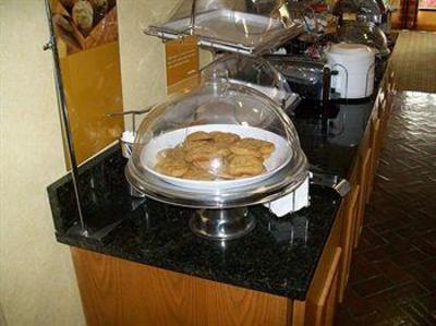 фото отеля Hampton Inn Ruston