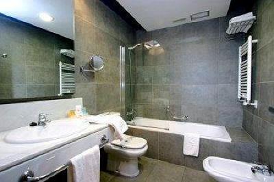 фото отеля Metropol Rooms Alcala