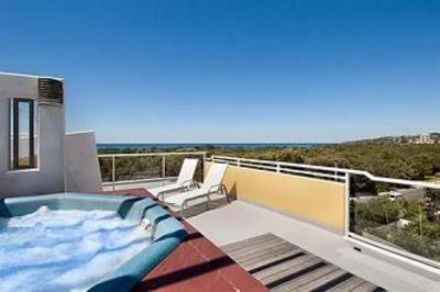 фото отеля Seachange Coolum Beach