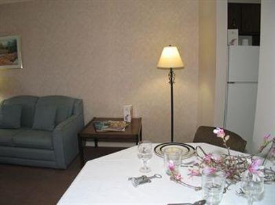 фото отеля The Recreation Inn & Suites