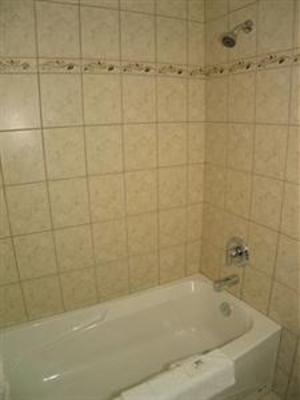 фото отеля The Recreation Inn & Suites