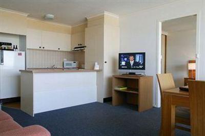 фото отеля Metro Hotel & Apartments Gladstone