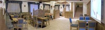 фото отеля Hotel Cristallo Canazei