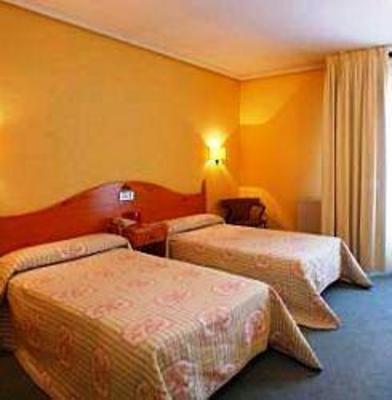 фото отеля Arcea Los Lagos Hotel Cangas de Onis