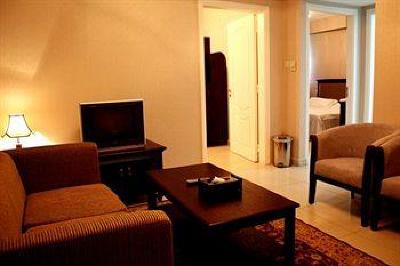 фото отеля Liwa Hotel Apartments