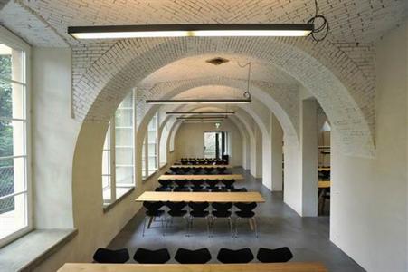 фото отеля Basel Youth Hostel