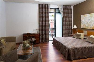 фото отеля Catalonia Plaza Cataluna