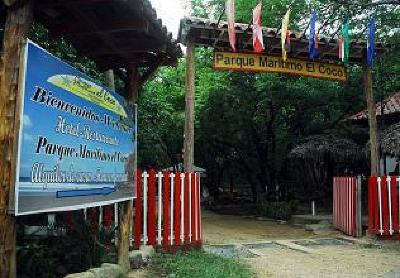 фото отеля Parque Maritimo el Coco