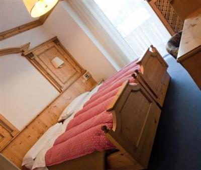 фото отеля Hotel Alaska Campitello di Fassa