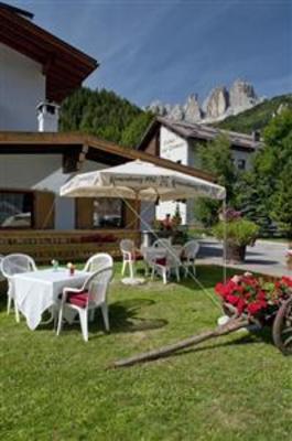 фото отеля Hotel Alaska Campitello di Fassa