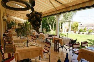 фото отеля Logis Hostellerie des Ducs