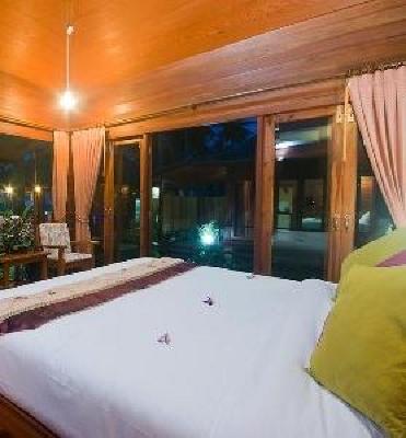 фото отеля Lipa Bay Resort