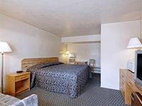 Canadas Best Value Inn & Suites-Desert Motel