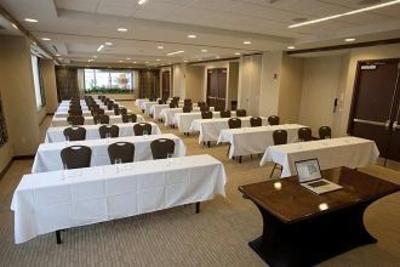 фото отеля Embassy Suites Buffalo