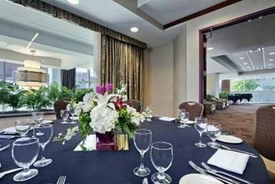 фото отеля Embassy Suites Buffalo