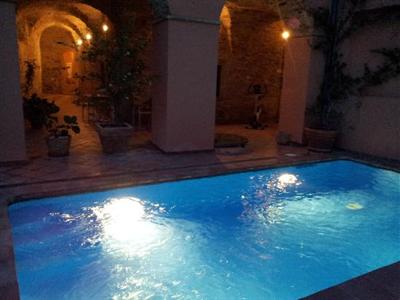 фото отеля Hotel De La Moneda Castello d'Empuries