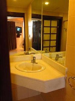 фото отеля Wild Orchid Beach Resort Subic Bay