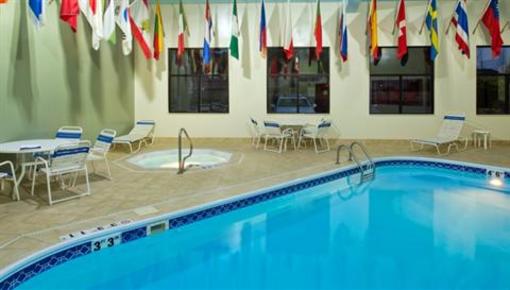 фото отеля Radisson Hotel & Conference Center Rockford