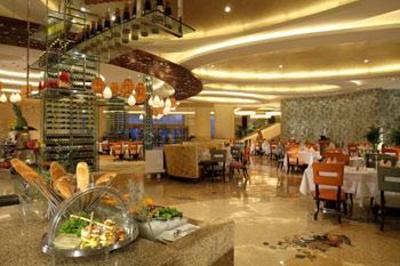 фото отеля New Century Changchun Grand Hotel