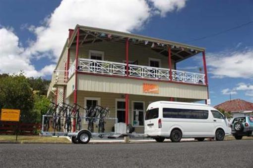 фото отеля Sunkist International Backpackers