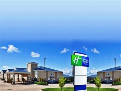 фото отеля Holiday Inn Express Hotel & Suites Fort Saskatchewan