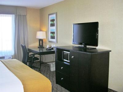 фото отеля Holiday Inn Express Hotel & Suites Fort Saskatchewan