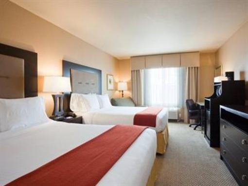 фото отеля Holiday Inn Express Hotel & Suites Baytown