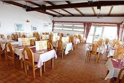 фото отеля Hotel Restaurant Les 4 Saisons