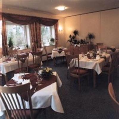 фото отеля Hotel & Restaurant Zum Hirsch