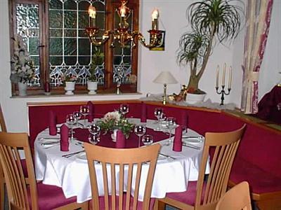 фото отеля Hotel & Restaurant Zum Hirsch