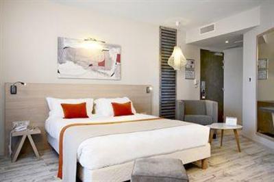 фото отеля Hotel Kyriad Prestige Vannes Pompidou