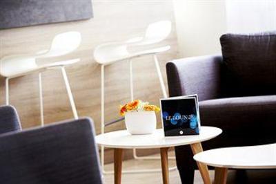 фото отеля Hotel Kyriad Prestige Vannes Pompidou