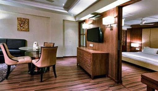 фото отеля Avalon Hotel & Banquets