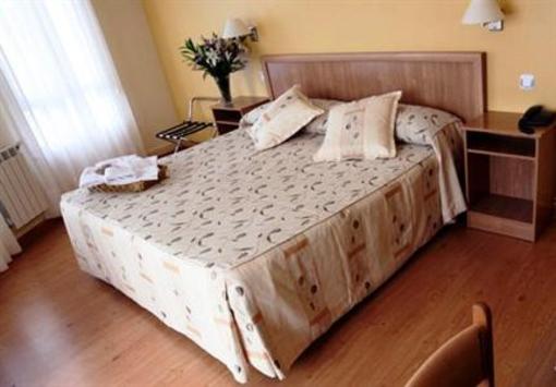 фото отеля Hotel Rio Ulla
