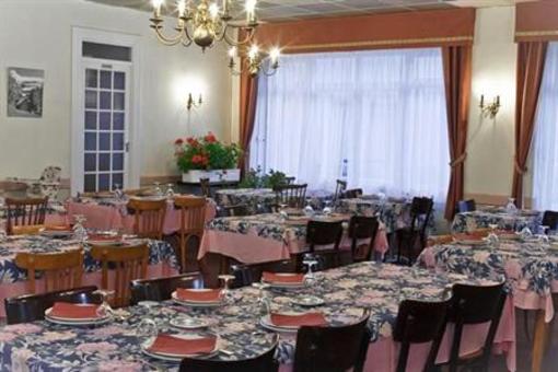 фото отеля Hotel Des Pyrenees