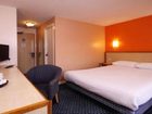 фото отеля Travelodge Newcastle Whitemare Pool