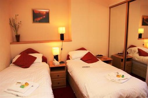 фото отеля The Red Lion Inn Boston (England)
